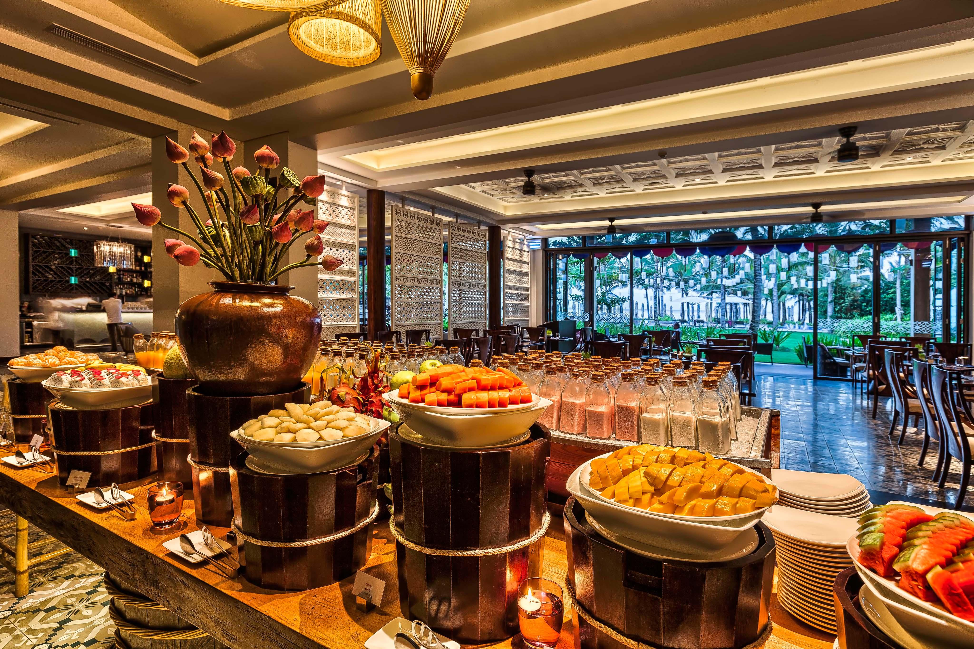 Salinda Resort Phu Quoc - Sparkling Wine Breakfast Εξωτερικό φωτογραφία The buffet at the hotel