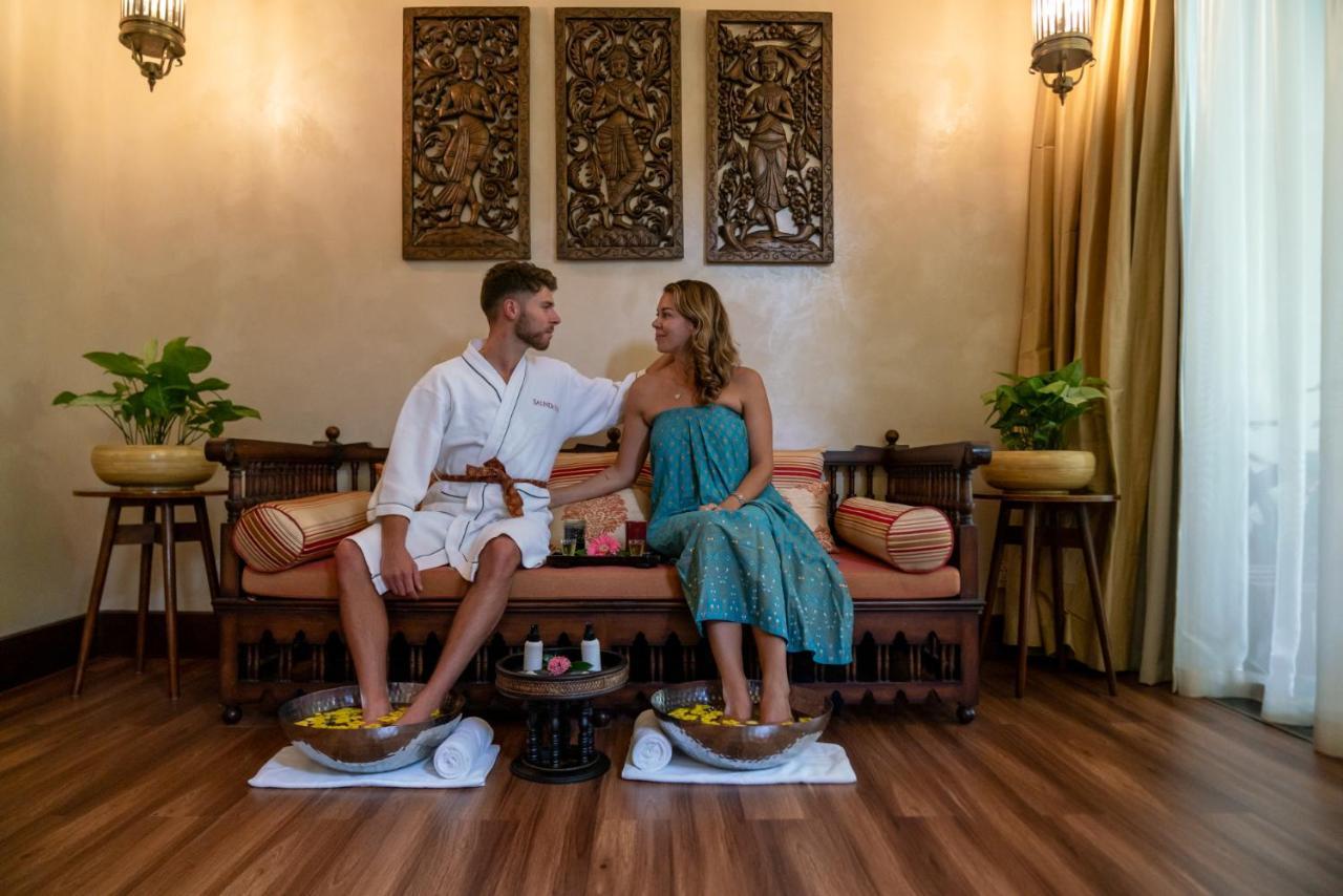 Salinda Resort Phu Quoc - Sparkling Wine Breakfast Εξωτερικό φωτογραφία A couple at a spa